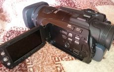 JVC камера- модель- 7 е с ж.д.- 60 GB, Sony - 200 c видео проектором, Экшин камера GOU PRO 4K.
