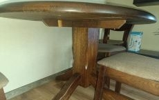 Продается стол со стульями